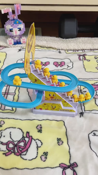 Small Duck 7 Ördekli Müzikli Işıklı Kaydıraklı Oyuncak