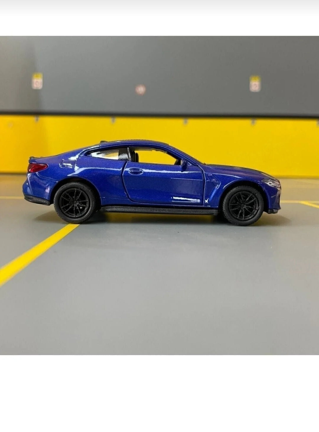 BMW M4 1/36 Ölçek Çek Bırak Oyuncak Araba – Metal Model Spor Araba
