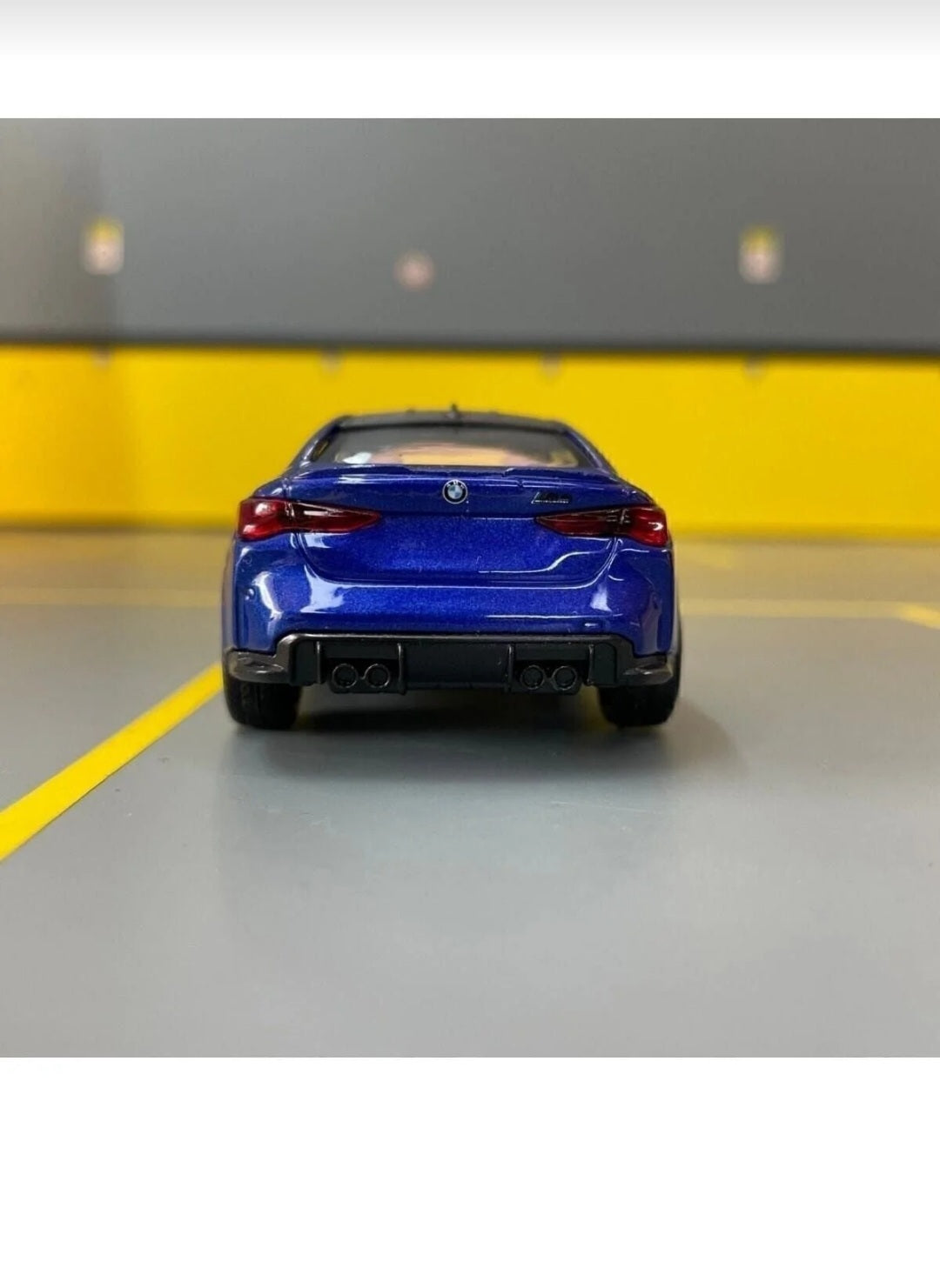BMW M4 1/36 Ölçek Çek Bırak Oyuncak Araba – Metal Model Spor Araba